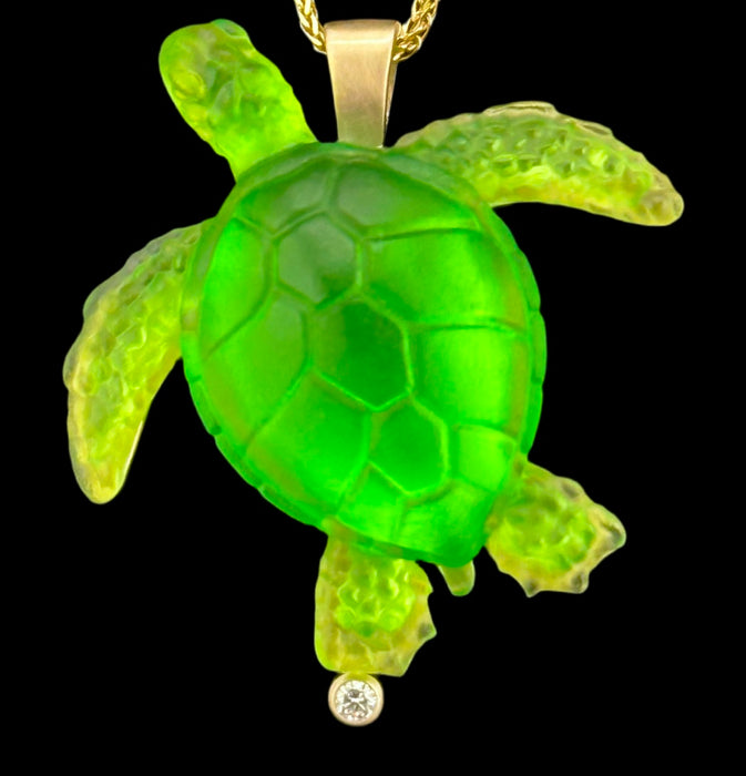 14k Gold Sea Turtle Pendant with Diamond